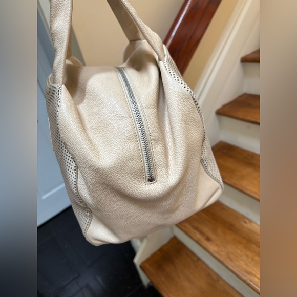 Chanel Bowler Medium Bag - Picture 4 of 8